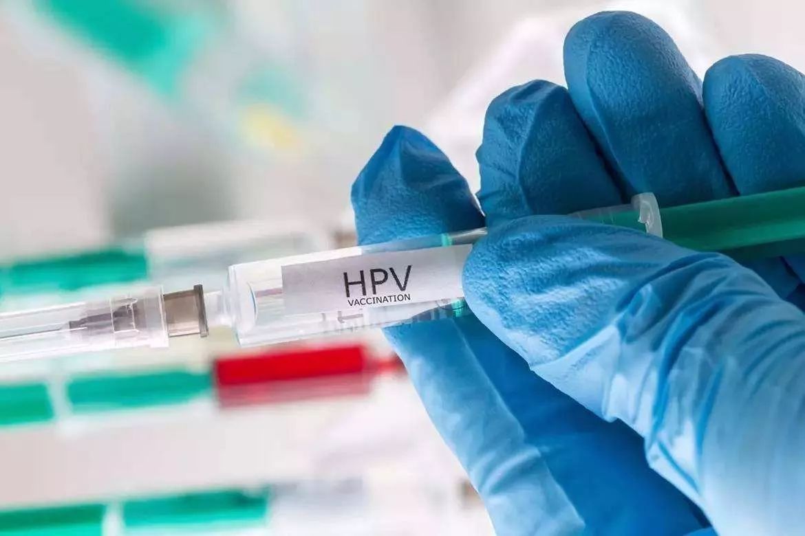 保护免受HPV风险：HPV疫苗与抗体检测的双重防御