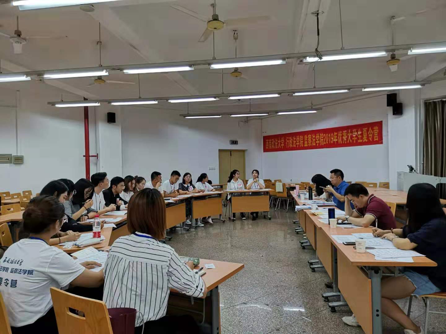 西南政法大学携手法院律所 培养东盟法律人才