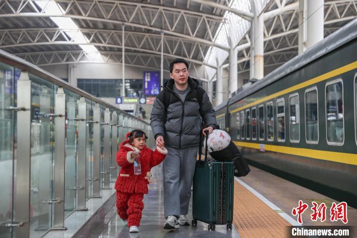 2024年春运收官 重庆发送旅客2989.73万人次