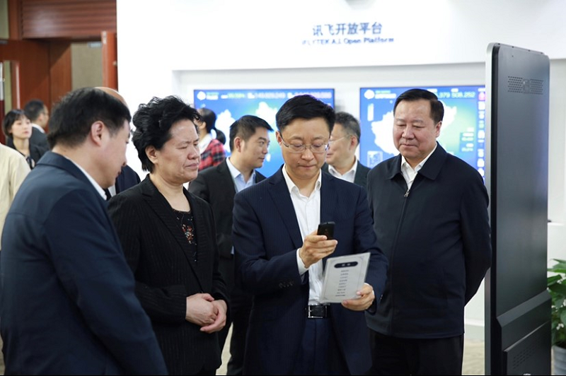 全国人大代表刘庆峰：从顶层设计到发展应用 8份建议全面聚焦“人工智能+”