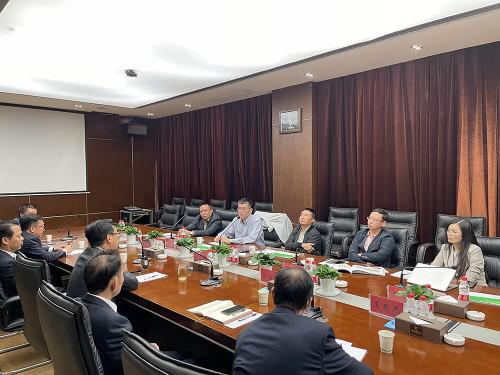 国联股份董秘回复： 公司会根据自身经营情况进行相关思考