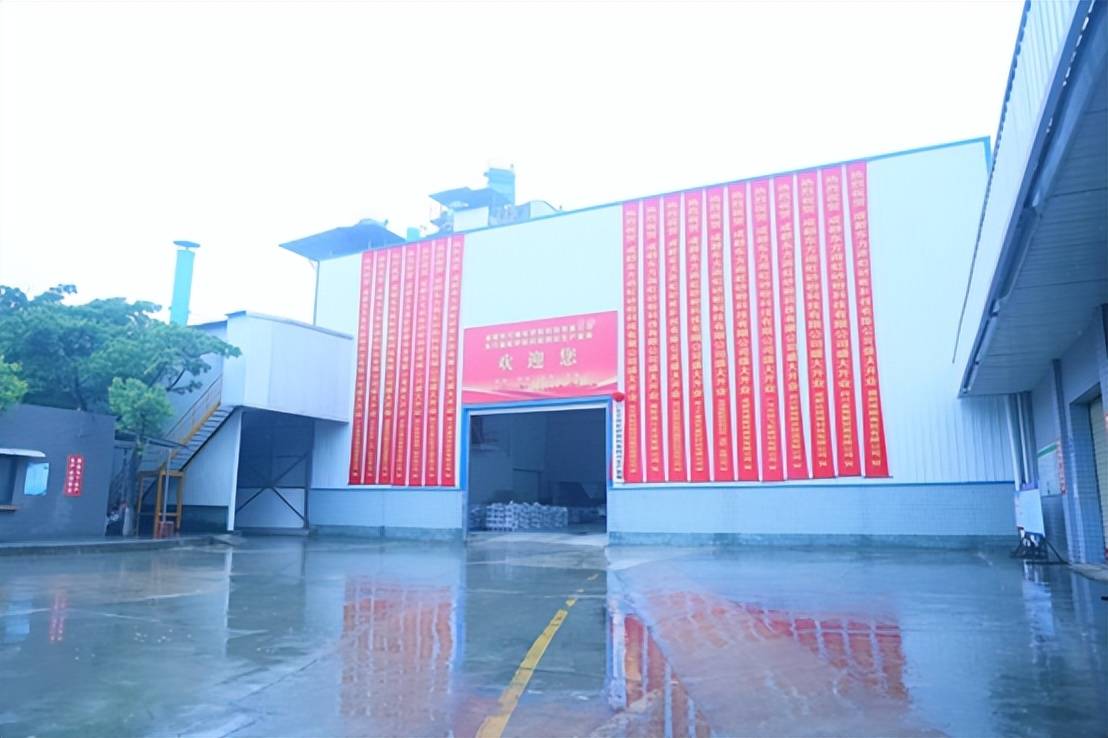 东方雨虹：公司砂粉科技集团开启“中华砂 筑未来”校园公益行动