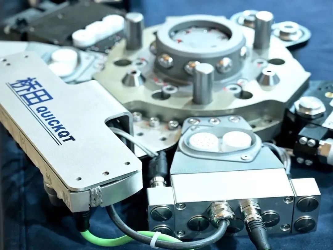 博科测试：公司已经在提供给客户的设备上采用了协作机器人