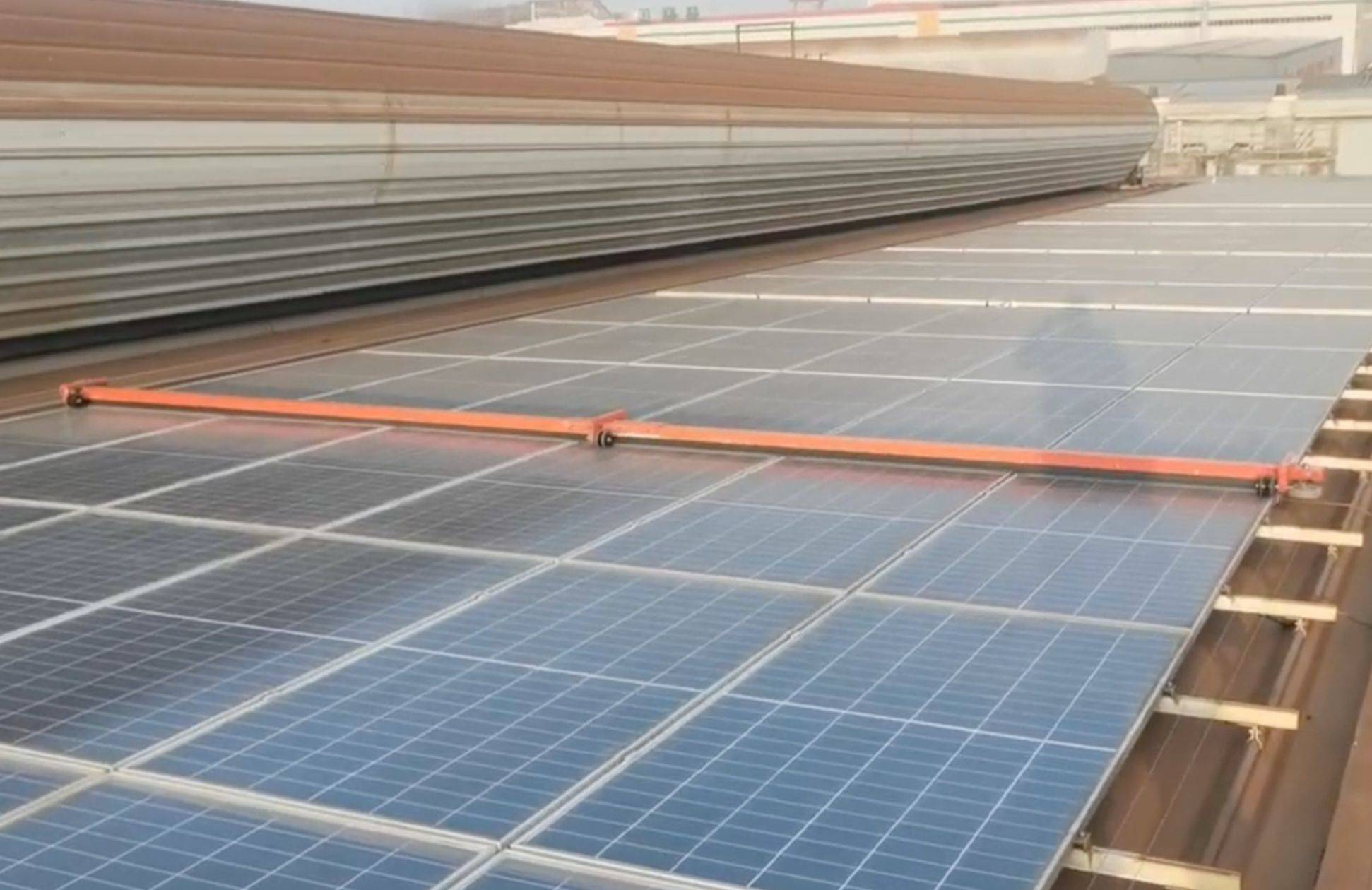 太阳能：目前公司自主开发组件清洗机器人已应用在多个电站