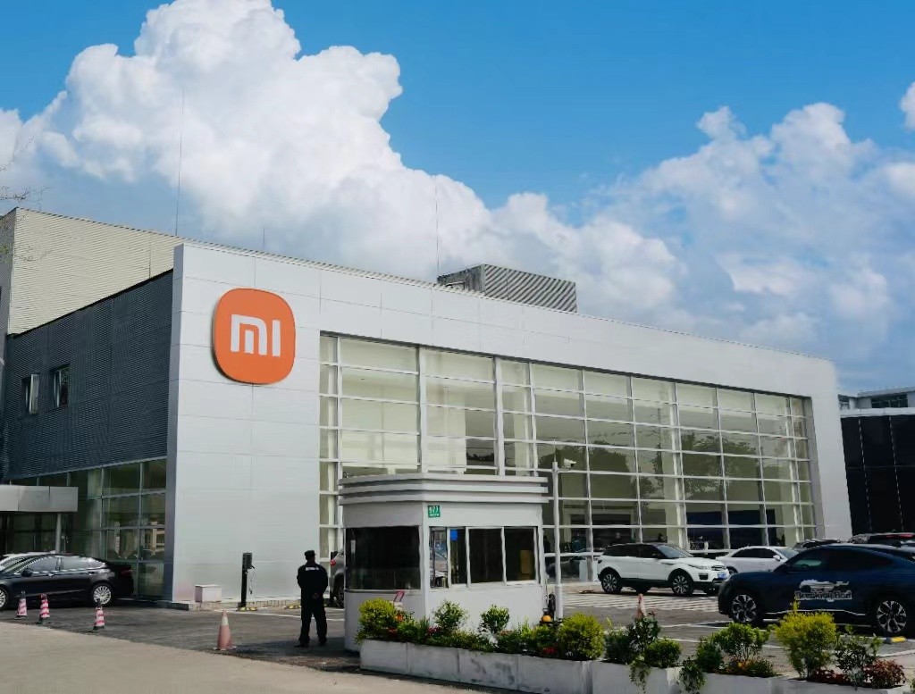 厦门信达：截至2024年6月末，公司拥有汽车经销4S门店、新能源体验中心及钣喷中心共51家