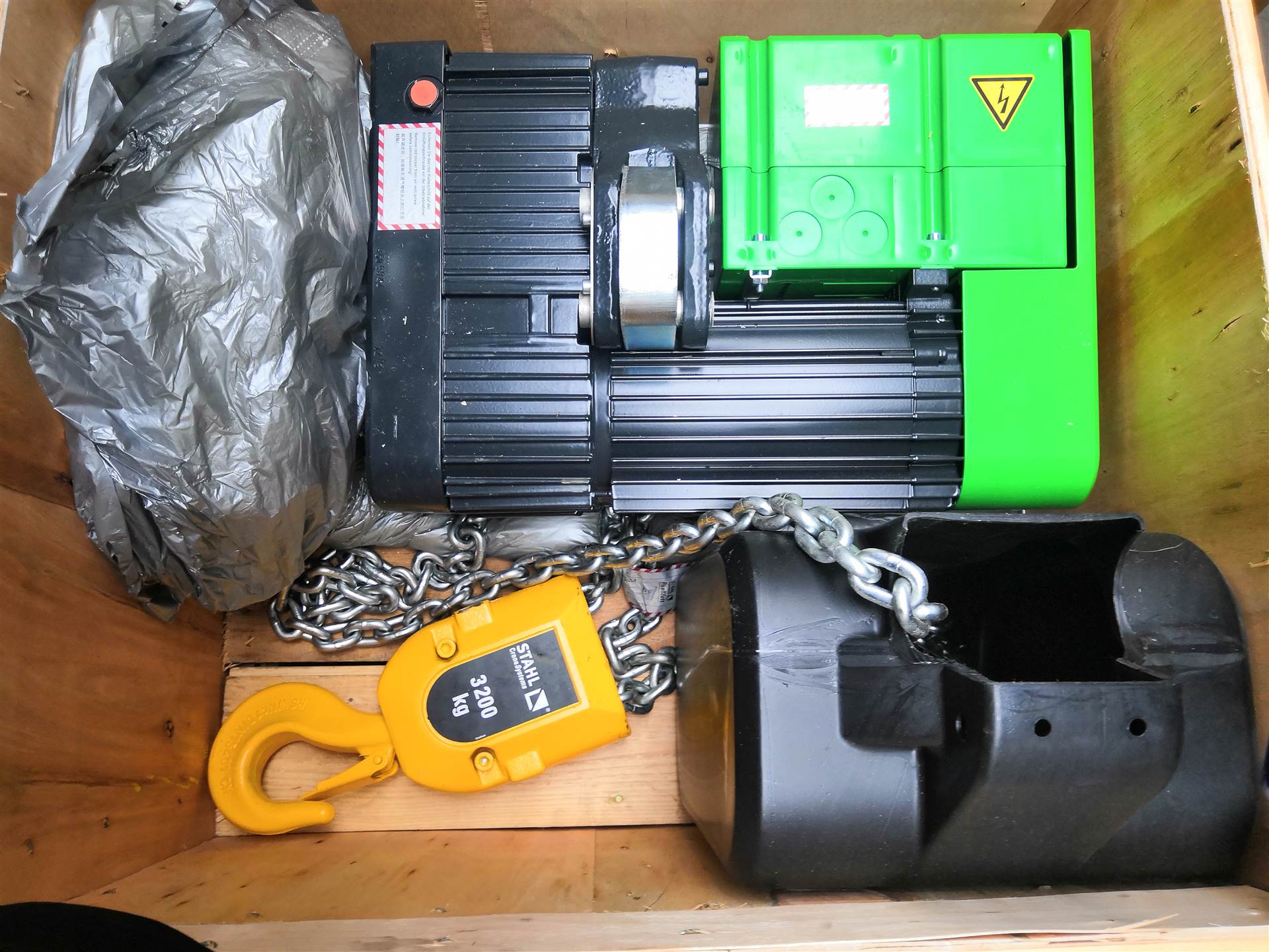 法兰泰克：公司拥有成熟的工业机器人产品和方案