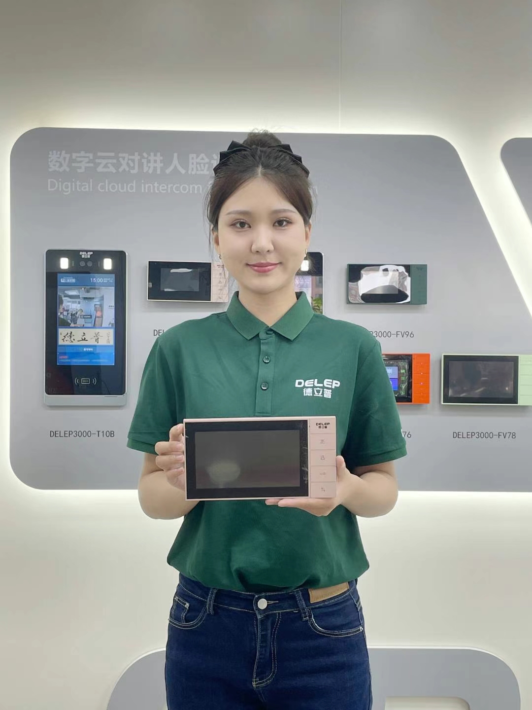 狄耐克:公司将重点聚焦脑电波交互技术领域