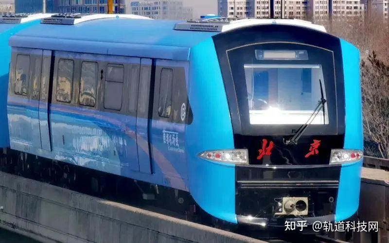 江顺科技：公司产品涉及轨道交通领域相关客户有中车公司、庞巴迪等国内外公司