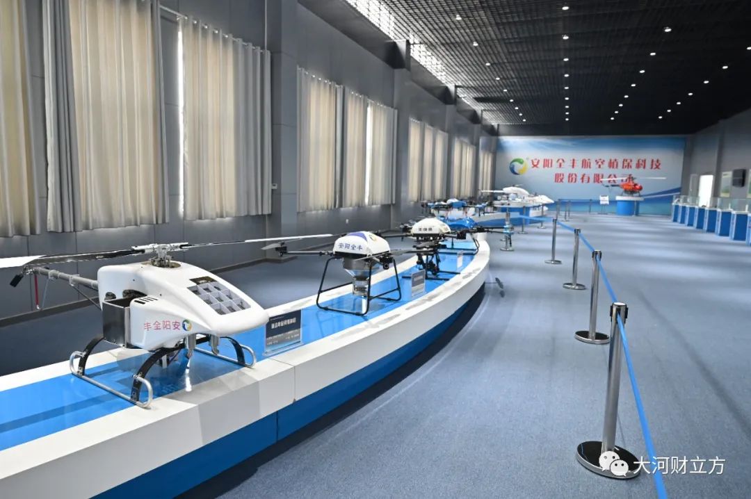 金龙羽：公司研发的该系列固态电芯是特种设备与无人机专属动力源