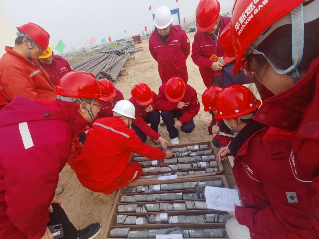 蓝焰控股：煤层气气田智能化排采与控制管理数据中心正在建设当中