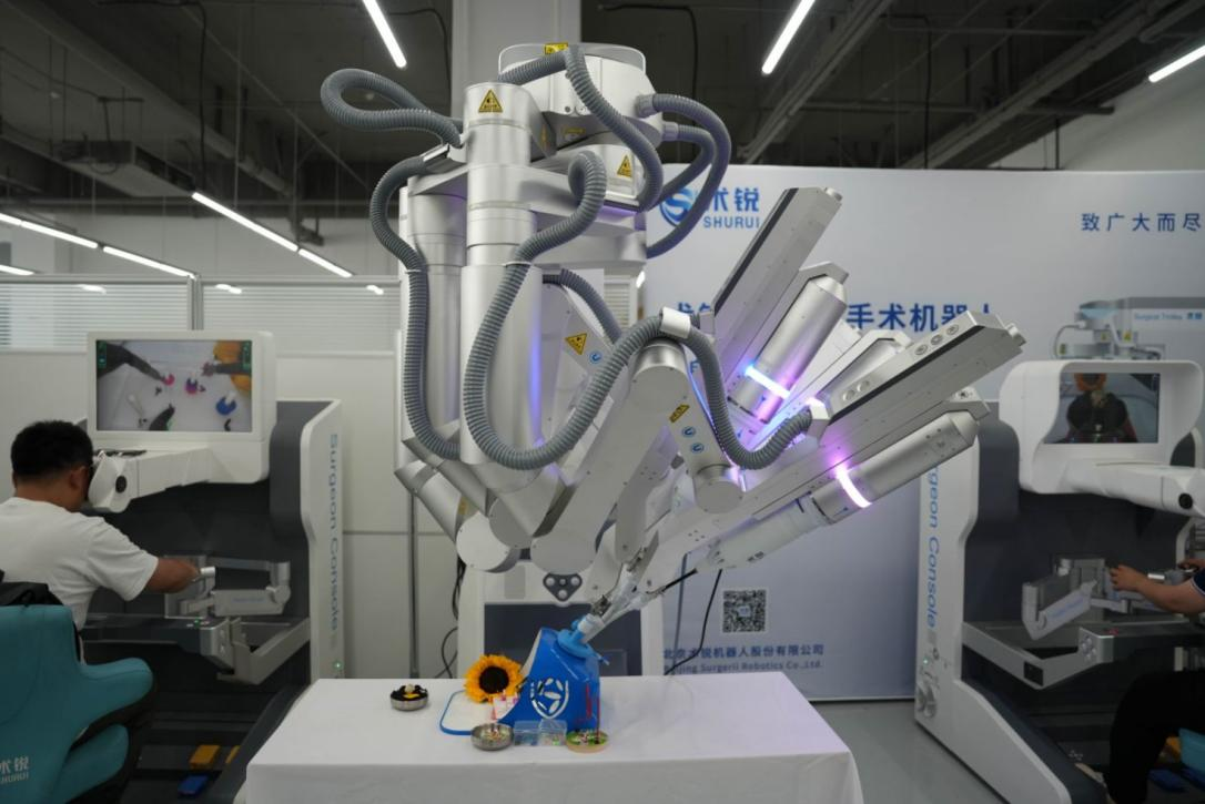 百洋医药：运营ZAP-X火星舟放射外科机器人等高端医疗器械