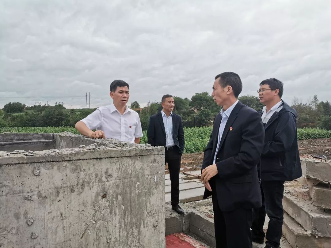 山鹰国际:综合资产负债率下降至60%以下为目标