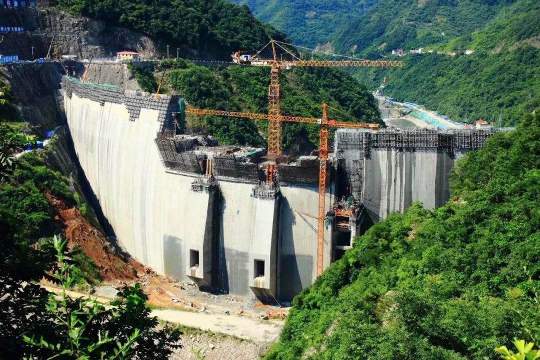 福鞍股份：公司长期服务于国家重大水电工程