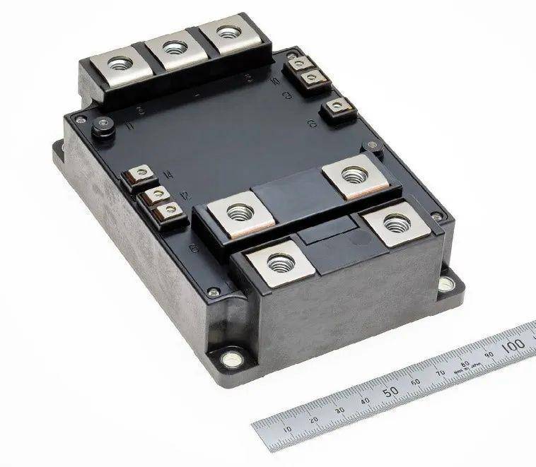 欣锐科技:加速推进新一代高功率密度车载电源产品研发与量产