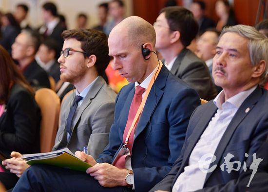 云鼎科技：正推进AI产品海外拓展