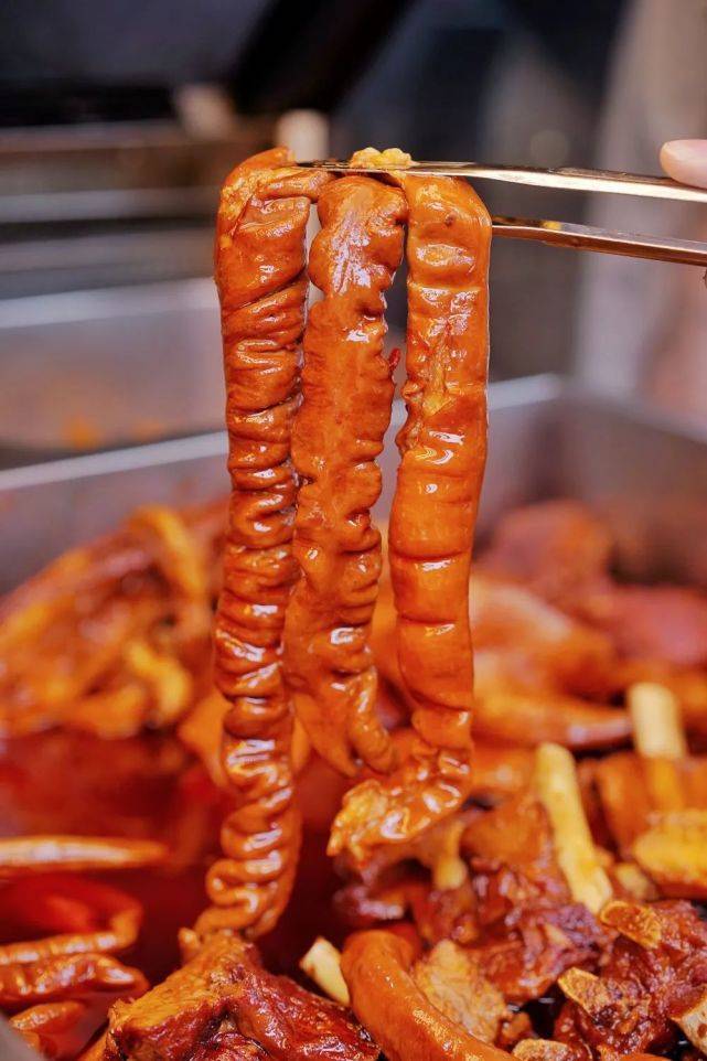 煌上煌：截至2025年11月10日股东户数为34,195户