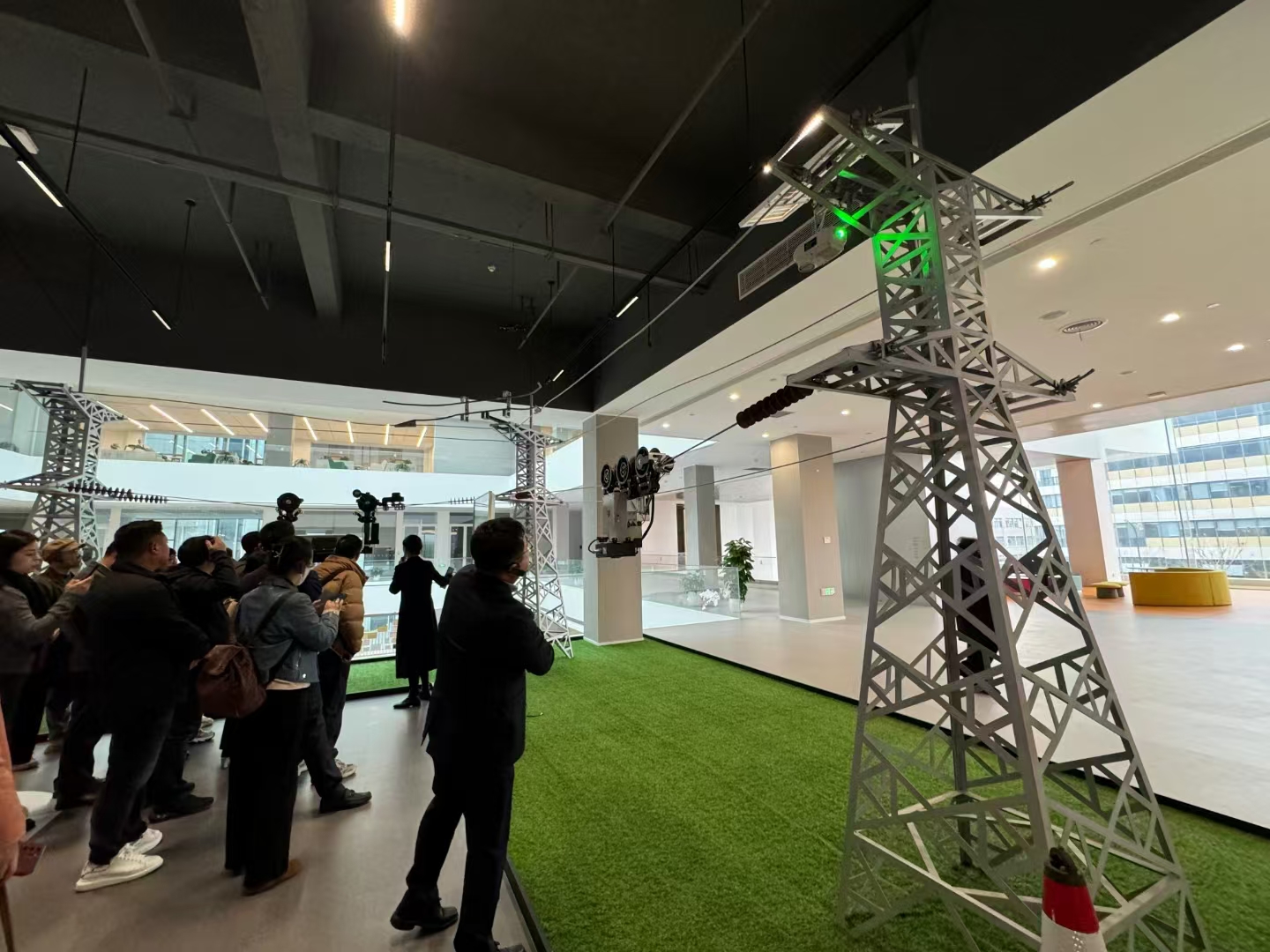 江波龙：产品应用于机器人、AI眼镜等智能终端