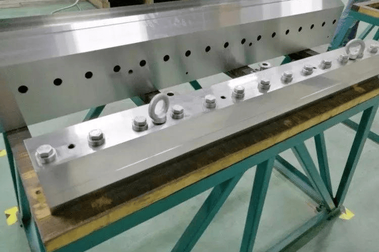 大东南：子公司基膜经涂布后可用于电池方面