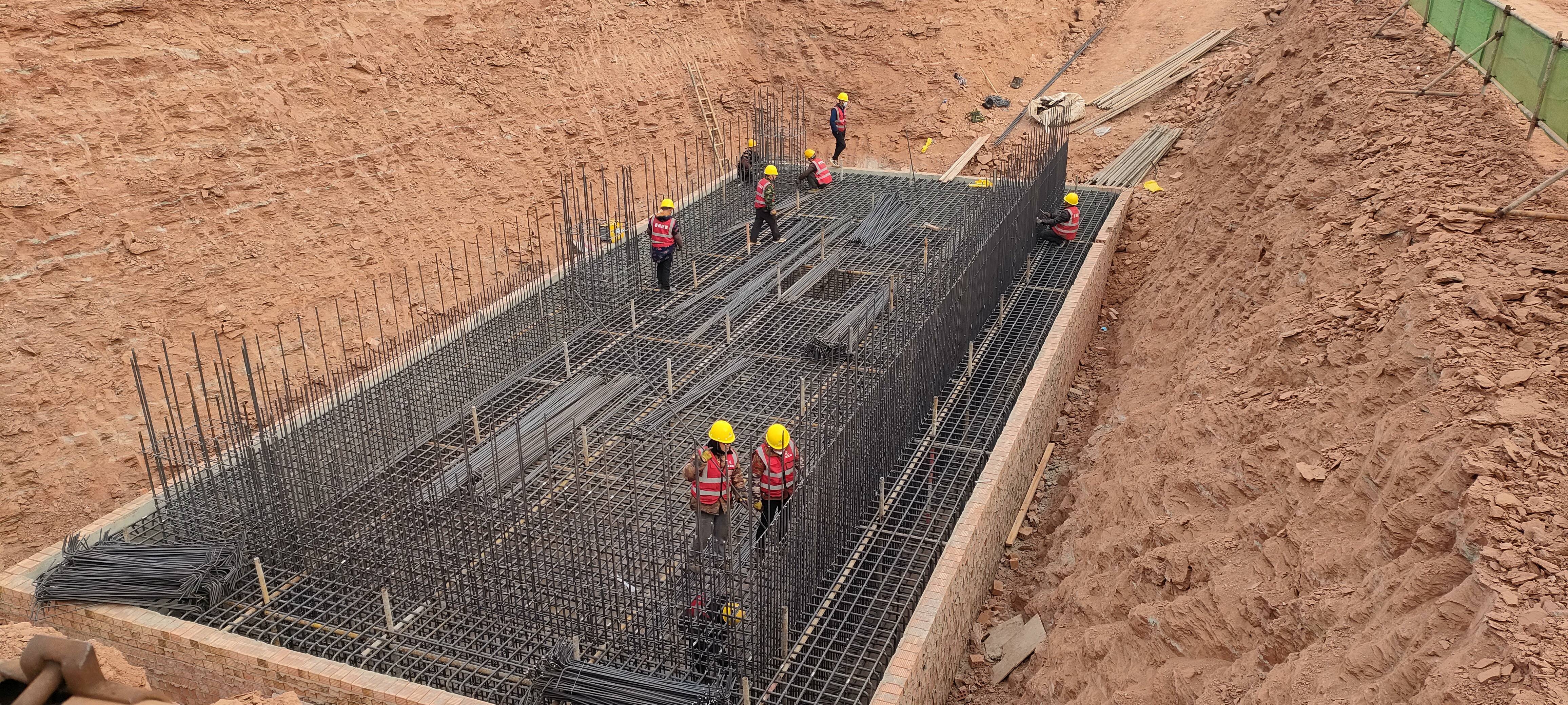 双欣材料：一期项目2025年第4季度进入试生产阶段