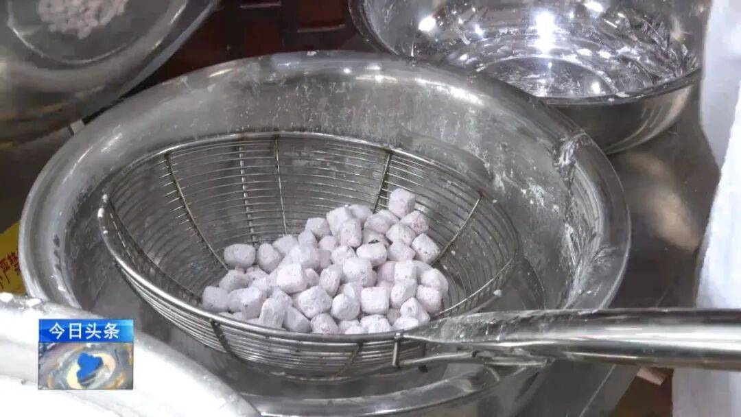 盐湖股份:销售方面,公司实行“双周定价”机制