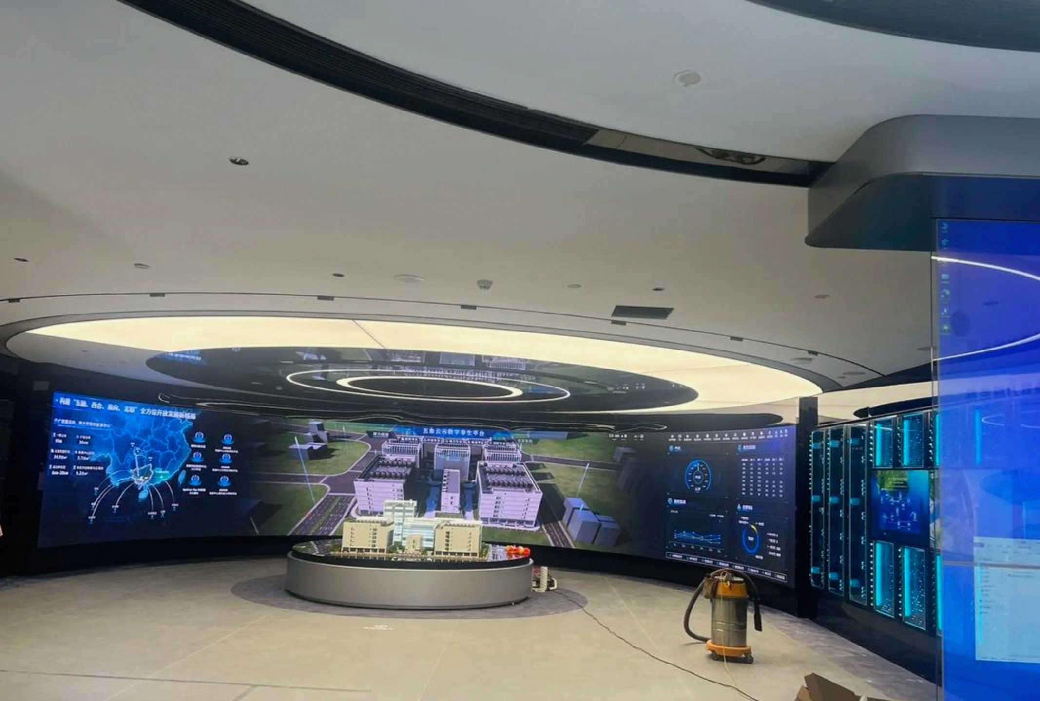 光迅科技:公司部分自研高端光芯片已开始逐步小批量商用